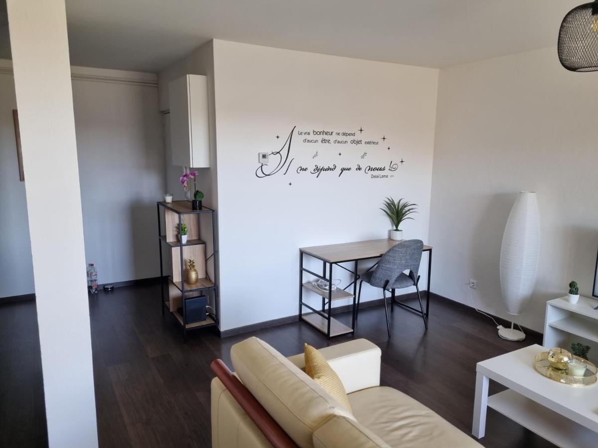 Bel Appartement 2 Chambres ,Residence Privee Givet Zewnętrze zdjęcie
